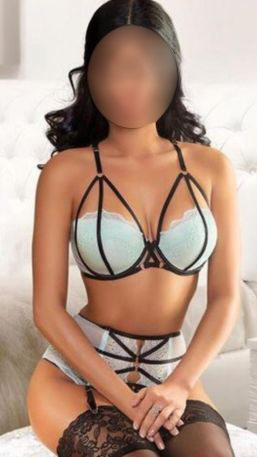 Eskorty Trnavský: CHCEŠ MA VIDIEŤ? BUDU VAŠA ZRELÁ, PRETTY S KRÁSNYMI NOHAMI ABY TO BOHATLO